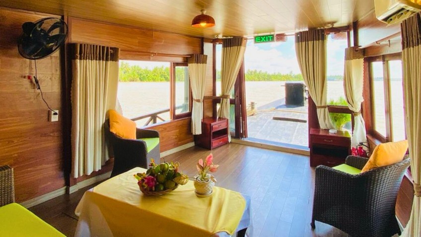 Mango Charter Cruise 2 Days: Mo Cay - Con Oc - Phong Nam - Ben Tre